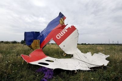 Phiến quân Ukraine bắn hạ máy bay dân dụng bằng tên lửa phòng không, Tổng thống Mỹ Obama kêu gọi đình chiến tiến hành điều tra