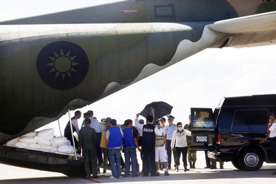 Thi thể các nạn nhân của vụ rớt máy bay tại Bành Hồ sẽ được chuyển về Đài Loan trong ngày 25/7.
