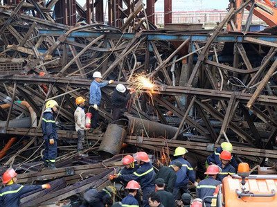 15 người tử vong trong vụ sập giàn giáo tại Nhà máy luyện gang thép Formosa Hà Tĩnh.