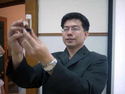 Đại học Sư phạm nghiên cứu kỹ thuật lấy máu để sàng lọc bệnh Alzheimer’s