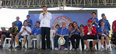 Cuộc thi đua thuyền rồng tranh Cúp người Hoa được tổ chức tại Panama.