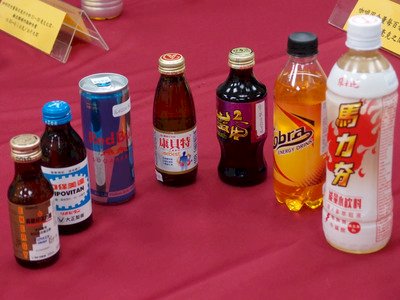 Trẻ em dưới 12 tuổi không được uống đồ uống năng lượng có chứa caffeine