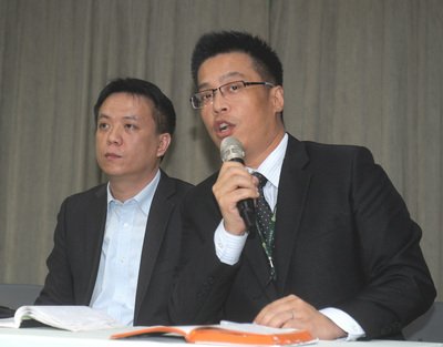 Thái Anh Văn đến dự cuộc họp tại Ủy ban Trung Hoa lục địa, nhắc lại duy trì hiện trạng hòa bình hai bờ Eo biển