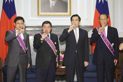 Tổng thống Mã Anh Cửu : Đường lối chuyển dịch cơ cấu công nghiệp của chính phủ là chính xác