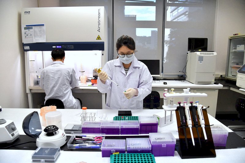 Sở Quản lý thực phẩm và thuốc đưa ra 3 tiêu chuẩn lớn để kiểm duyệt EUA Vaccine Đài Loan, hiệu quả lớn hơn rủi ro thì mới được duyệt