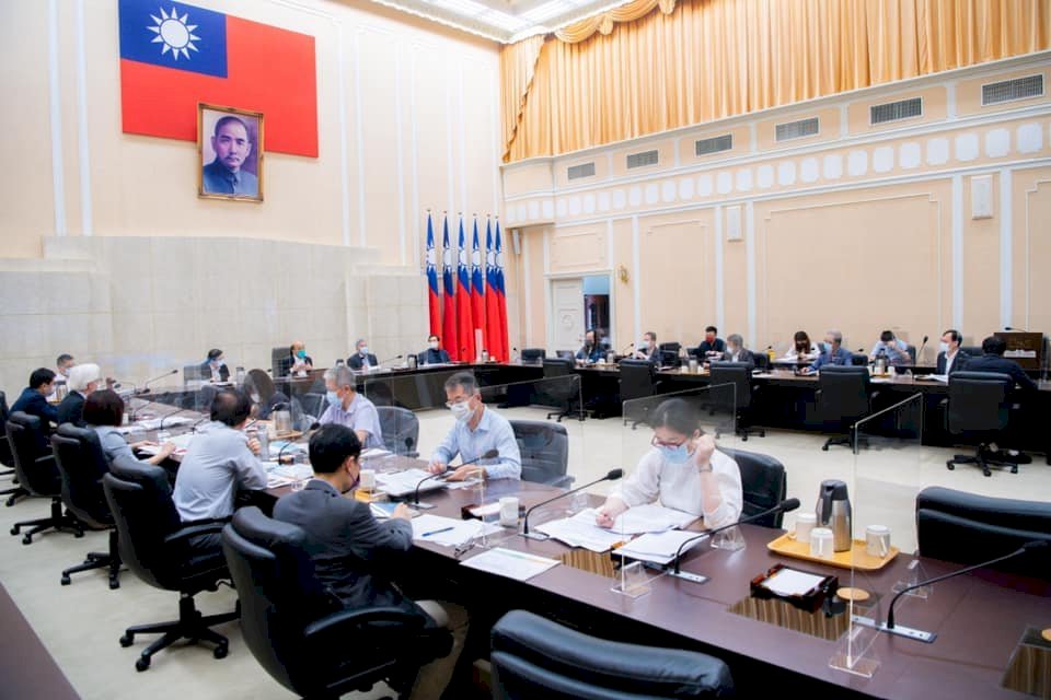 Viện Hành chính vạch chính sách đặc biệt 237 tỷ Đài tệ để nâng sức chiến đấu đường biển, trên không