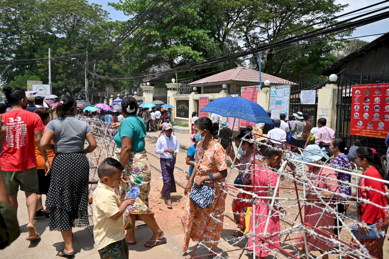 Myanmar ân xá hơn 1.600 tù nhân vào dịp năm mới