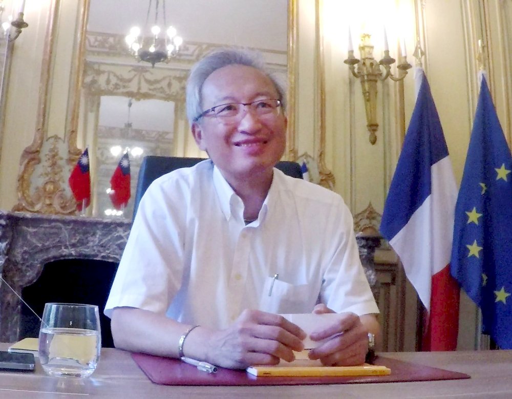 Đoàn đại diện Thượng Viện Pháp, Đài Loan: Năm 2024, đoàn đại diện Thượng Viện Pháp sẽ đến Đài Loan để thắt chặt mối quan hệ hữu nghị giữa hai quốc gia. Hình ảnh đoàn đại diện này sẽ mang lại những cảm xúc rất đặc biệt cho bất kỳ ai yêu mến nền chính trị và ngoại giao.