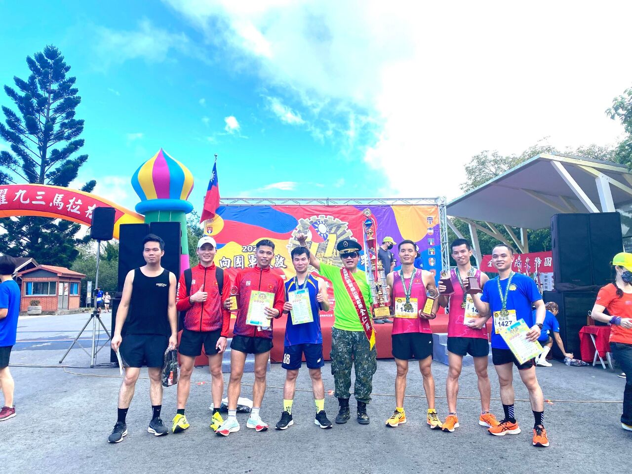 Hội đồng run - Vietnamese runners in Taiwan (Tập 2)
