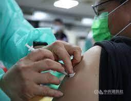 Đài Loan có tỷ lệ tiêm vaccine ngừa Covid-19 cao, giáo sư Học viện Y tế Công cộng ước tính tỷ lệ miễn dịch 60%