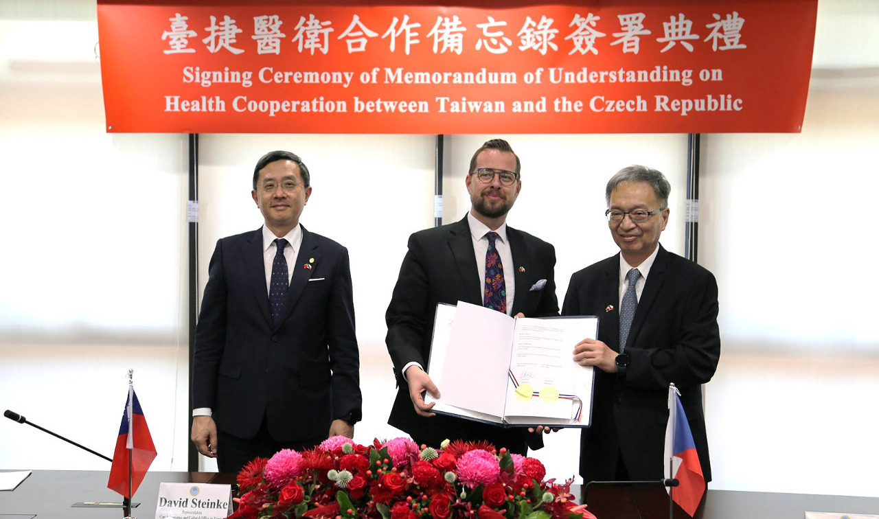 Đẩy mạnh hợp tác song phương, Đài - Czech ký kết bản ghi nhớ hợp tác y tế