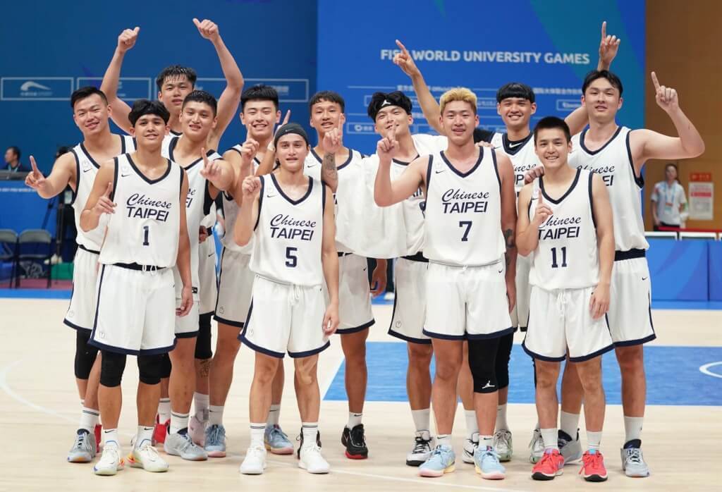 Đội tuyển bóng rổ nam của Đài Loan đánh bại đội tuyển Trung Quốc khiến cư dân mạng dậy sóng