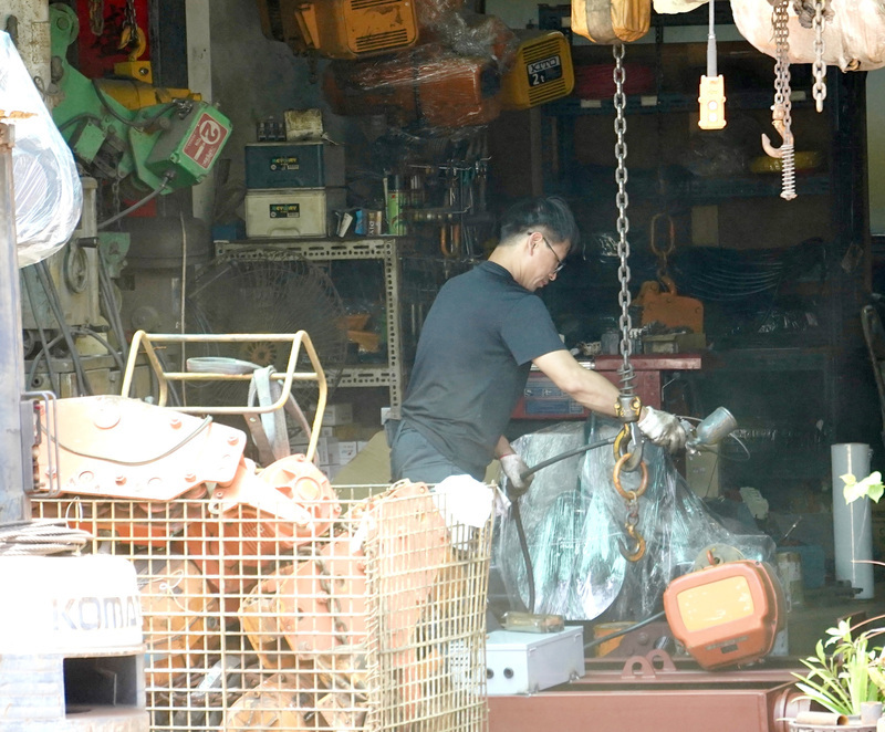Hơn 10.000 người buộc phải nghỉ phép không lương, trong đó ngành sản xuất chiếm tỷ trọng lớn nhất tới 90%.