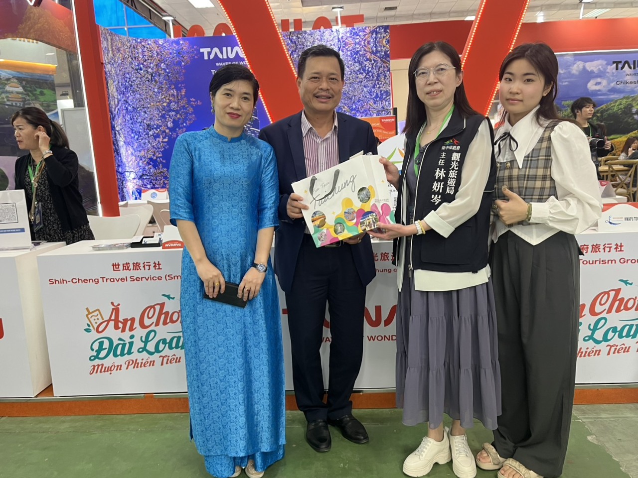 Mở rộng thị trường du lịch cao cấp! Đài Trung trở thành tâm điểm tại Hội chợ Du lịch Quốc tế Việt Nam