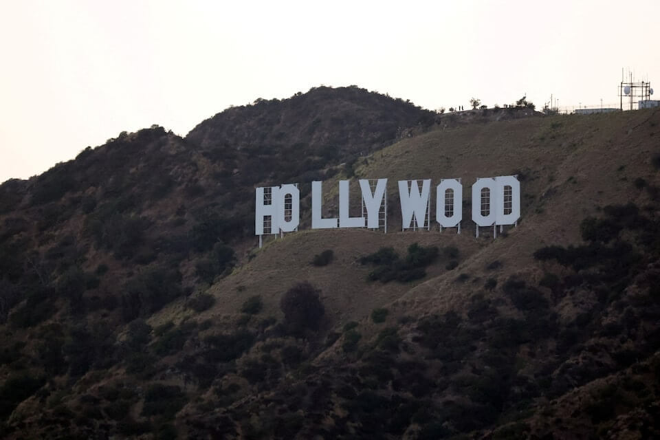 Ông Trump sẽ áp 100% thuế đối với phim điện ảnh nước ngoài vì Hollywood đang bị hủy hoại và gây ra mối đe dọa an ninh quốc gia